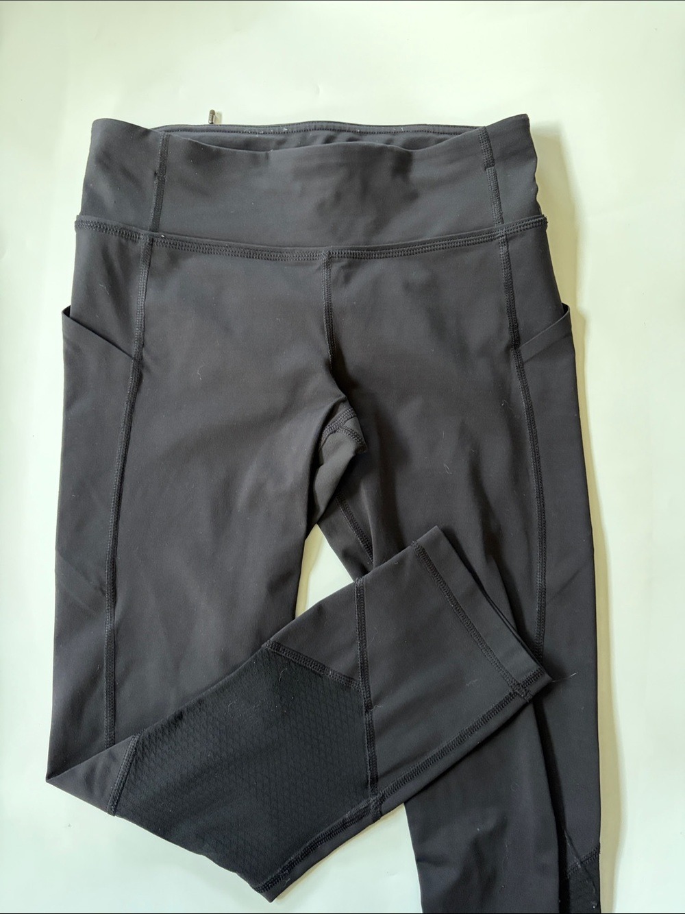 Lululemon Performance Leggings with Mesh back of knees - 4